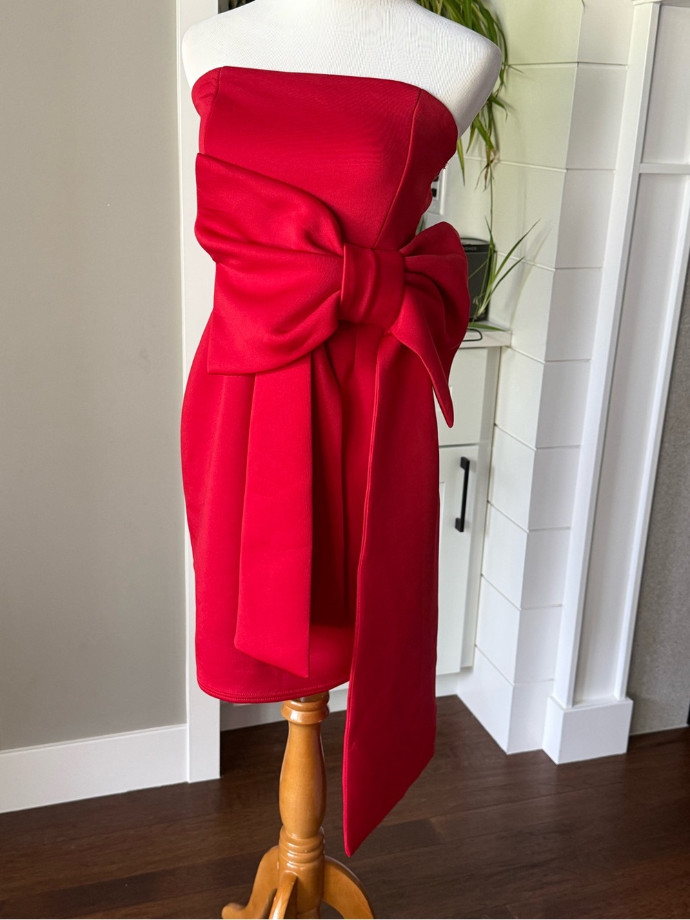 Quiz Size 6 Red Strapless Mini Dress with Statement Bow Stretch America 1776